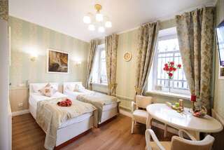Гостиница Травелто Репина Санкт-Петербург Улучшенный двухместный номер с 1 кроватью или 2 отдельными кроватями-1